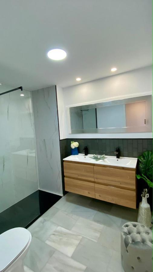 Ikram Front Beach Bermuda Beach Appartement Estepona Buitenkant foto