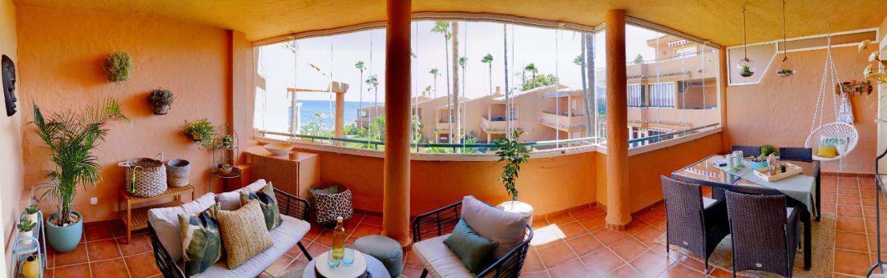 Ikram Front Beach Bermuda Beach Appartement Estepona Buitenkant foto